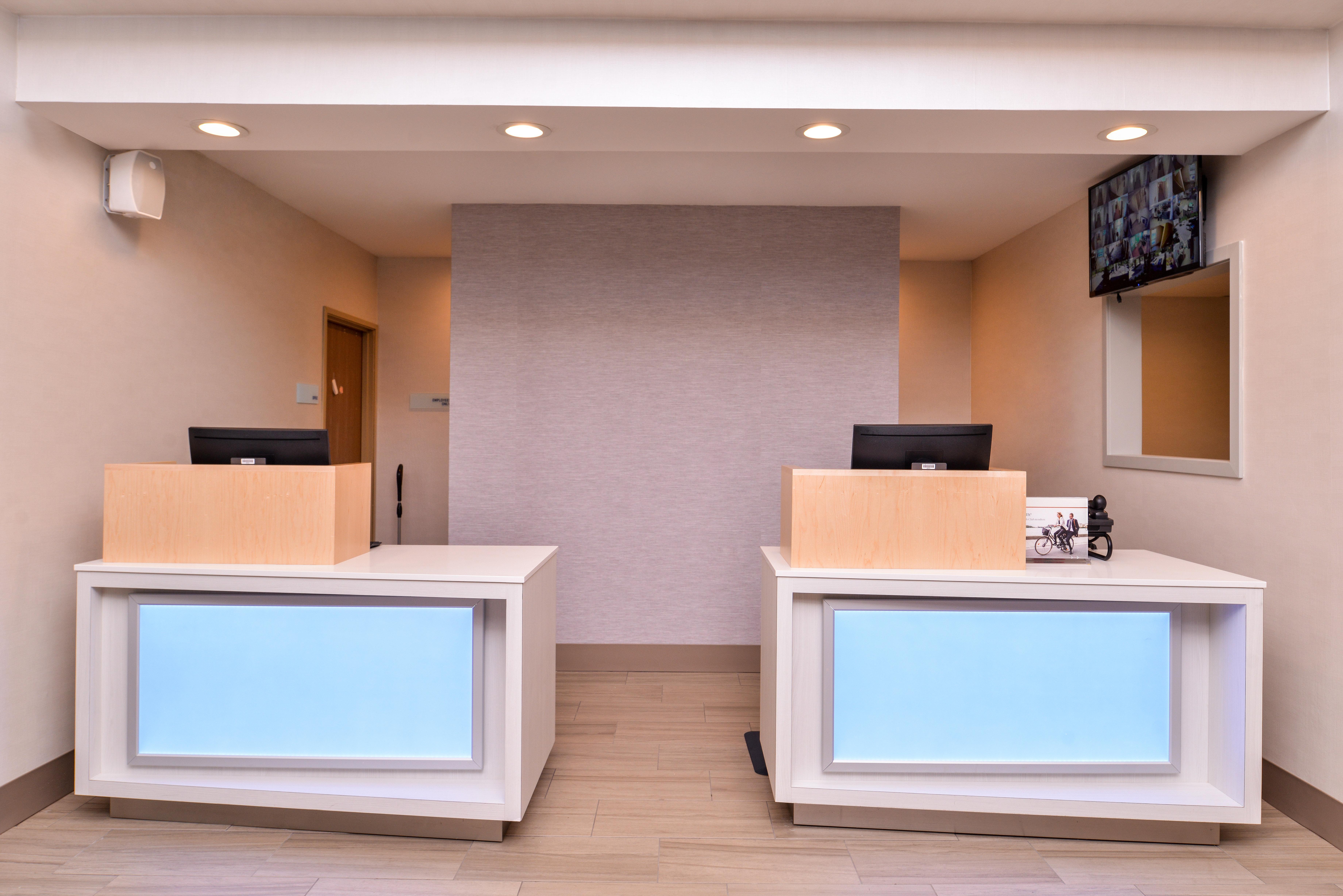 Holiday Inn Express & Suites Lacey - Olympia By Ihg Zewnętrze zdjęcie
