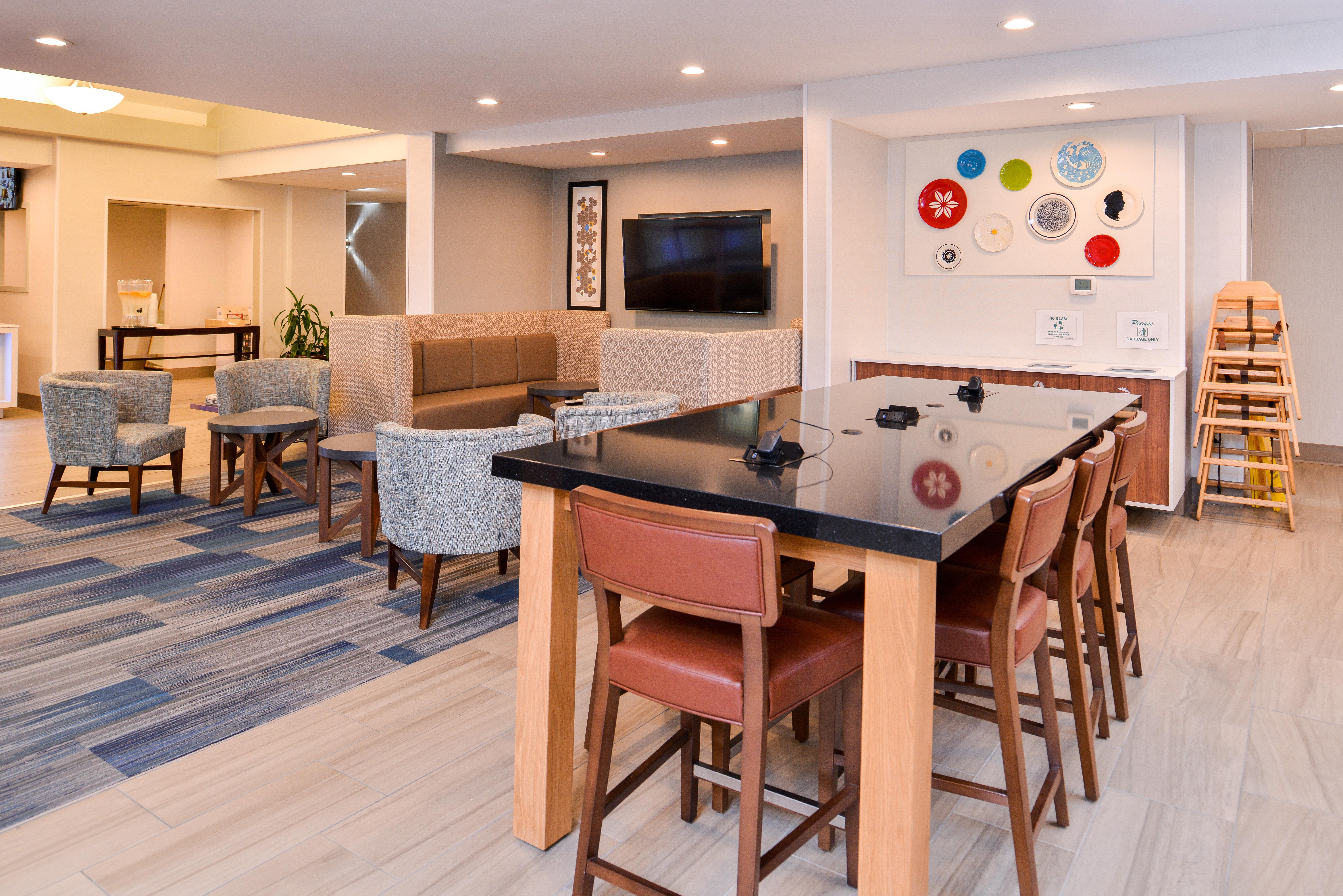 Holiday Inn Express & Suites Lacey - Olympia By Ihg Zewnętrze zdjęcie