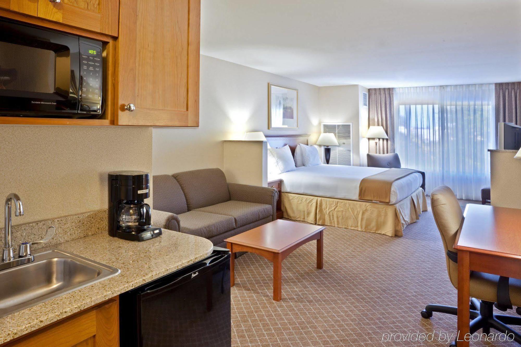 Holiday Inn Express & Suites Lacey - Olympia By Ihg Pokój zdjęcie